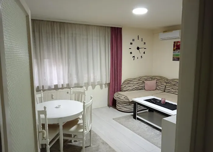 Lägenhet Centar 2 *